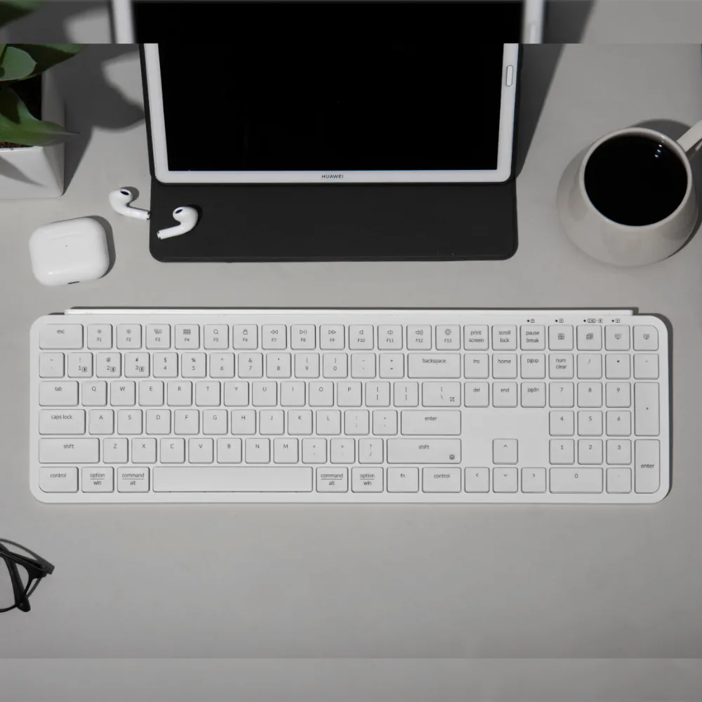 Keychron B6 Pro Ultra-Slim 100% Wireless Keyboard – Ivory White
